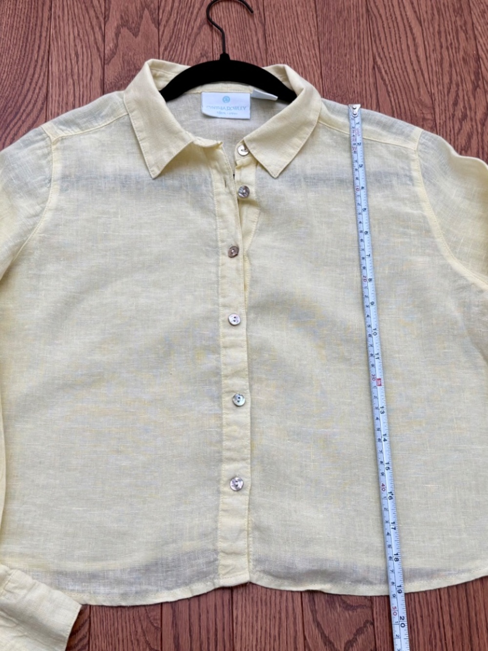 Cynthia Rowley Cropped Pale Yellow Linen Button-Down Shirt - Picture 6 of 8